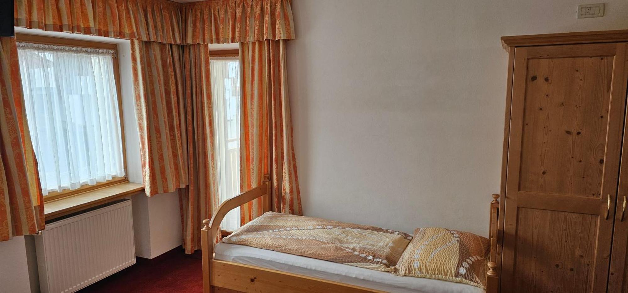 Garni Reutlingen Hotel Colfosco Ngoại thất bức ảnh